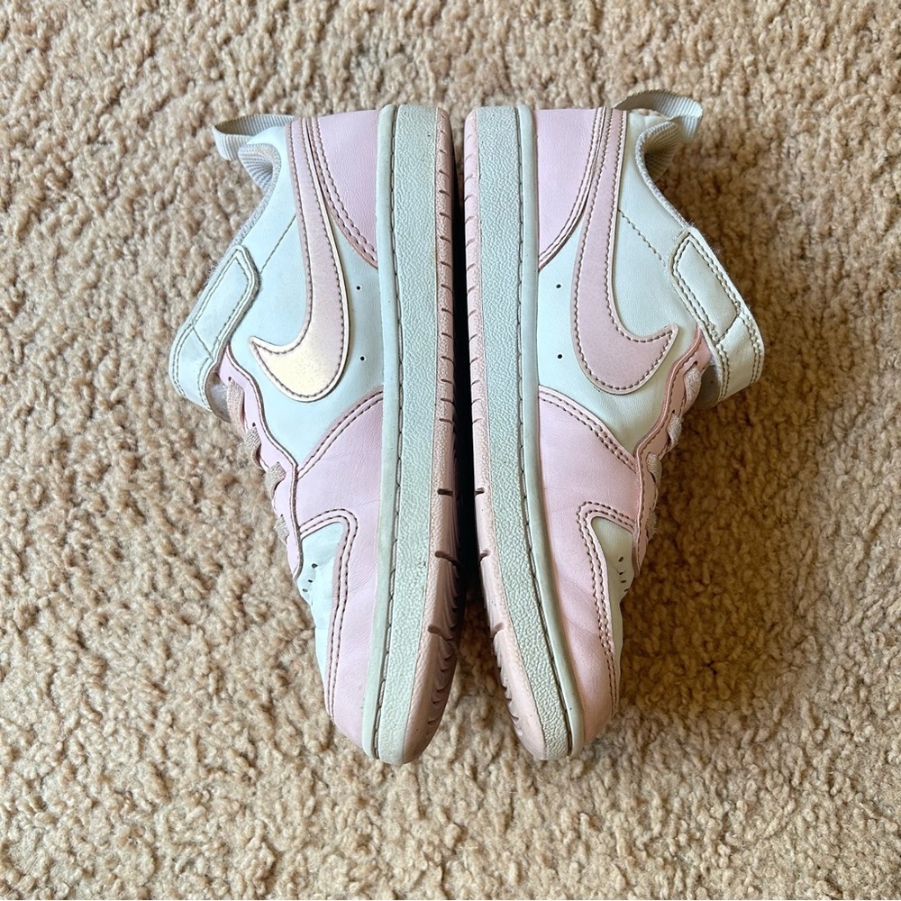 Nike | Court Borough Low 2 in Pink - Picture 3 of 8